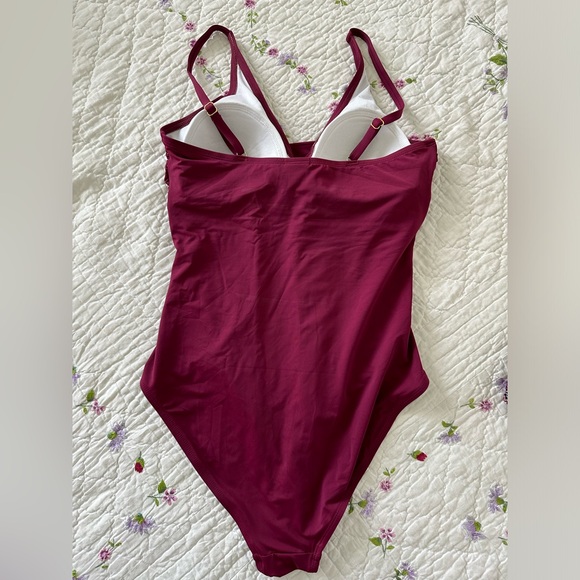 Hilor womens bathing suit size 10 - Picture 2 of 4